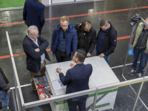 Stoffgleiche Reparatur von Schalungsplatten
